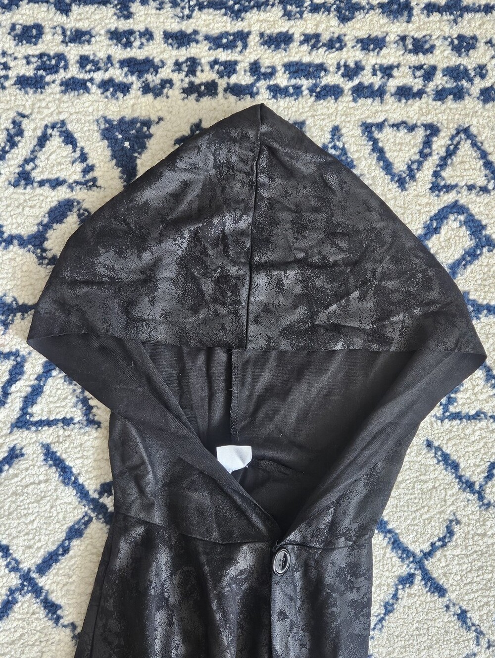 Spirit Halloween Long Black Cloak Robe - Unisex - Picture 7 of 8